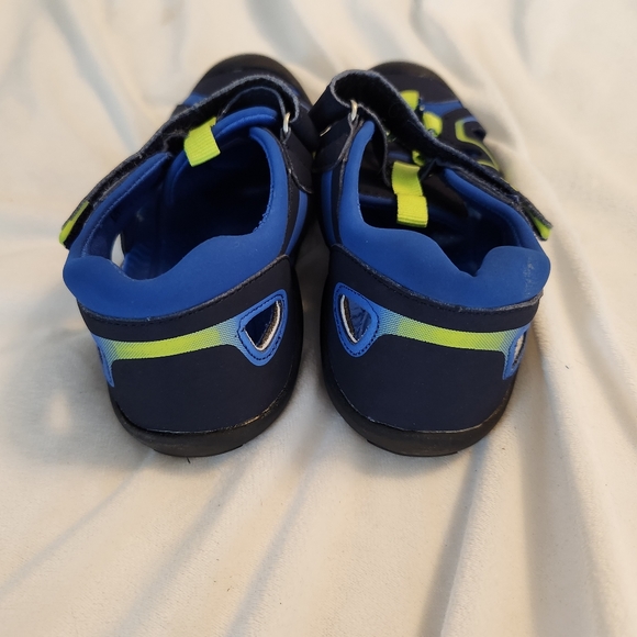 Kamik little kids size 1 Kick sandals waterproof synthetic leather upper - Picture 7 of 8